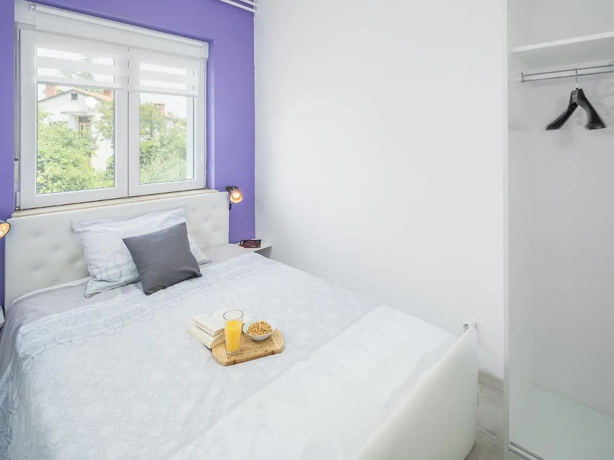 Apartments Aida Porec 0*,  Croatia