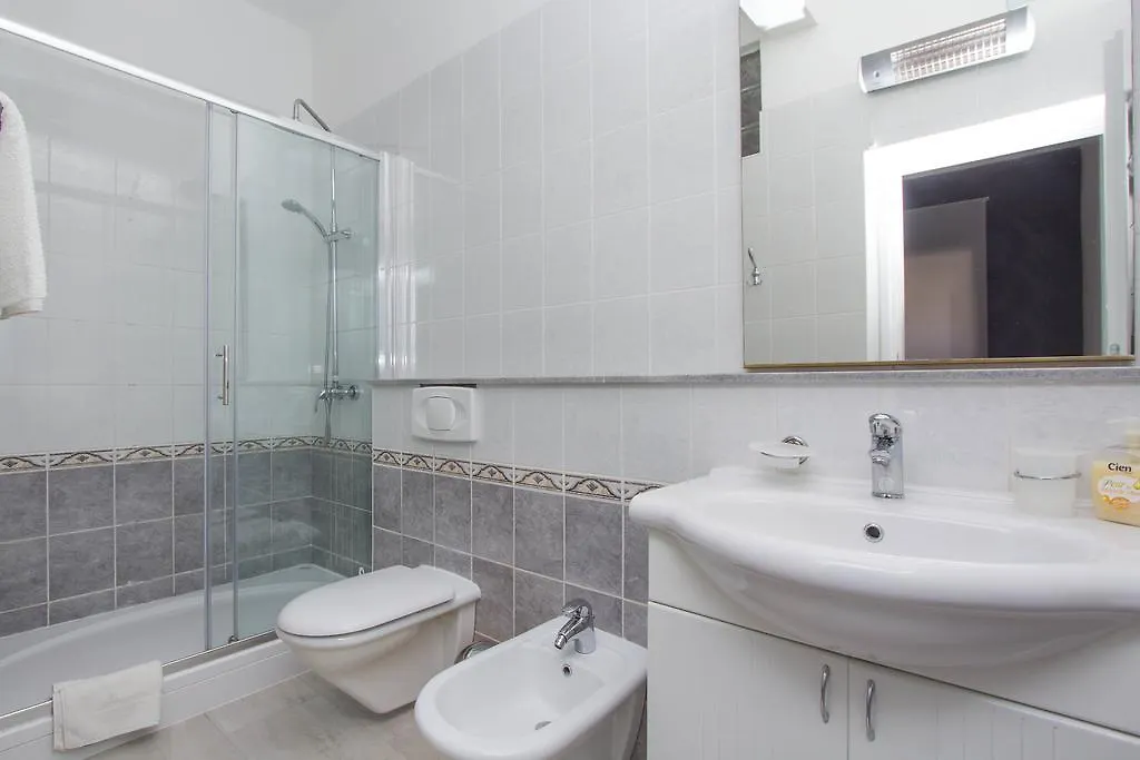 Apartments Aida Porec
